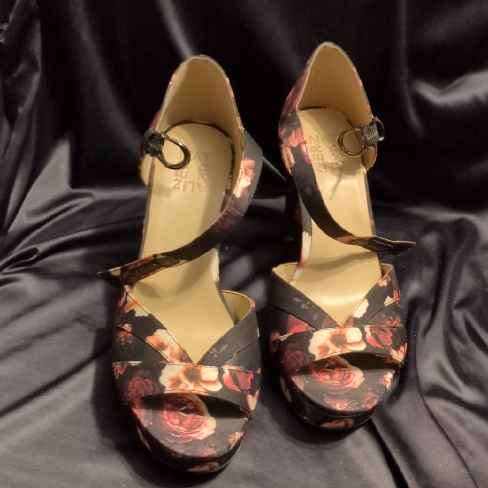 Naturalizer Black and Red Floral Heels